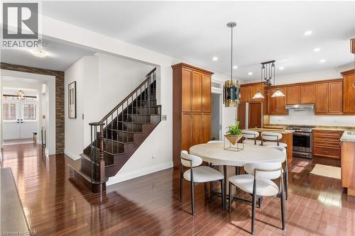 103 Glazebrook Crescent, Cambridge, ON - Indoor Photo Showing Dining Room