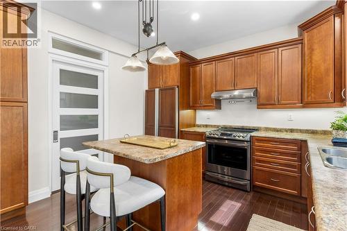 103 Glazebrook Crescent, Cambridge, ON - Indoor Photo Showing Kitchen With Double Sink