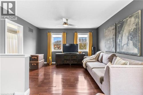 103 Glazebrook Crescent, Cambridge, ON - Indoor Photo Showing Living Room