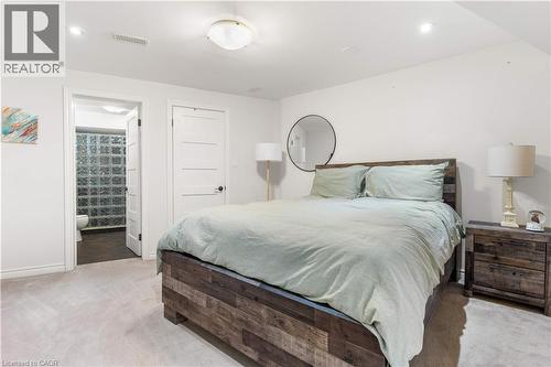 103 Glazebrook Crescent, Cambridge, ON - Indoor Photo Showing Bedroom