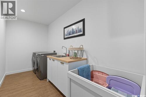 230 Trimble Lane, Saskatoon, SK - Indoor Photo Showing Laundry Room