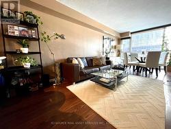 606 - 96 ST PATRICK STREET  Toronto, ON M5T 1V2