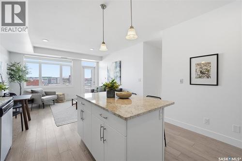 211 770 Childers Crescent, Saskatoon, SK - Indoor Photo Showing Kitchen