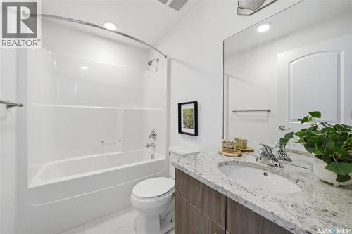 211 770 Childers Crescent, Saskatoon, SK - Indoor Photo Showing Bathroom