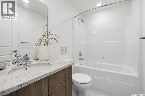 211 770 Childers Crescent, Saskatoon, SK - Indoor Photo Showing Bathroom