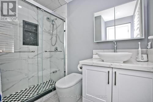 42 Ryler Way, Markham, ON - Indoor Photo Showing Bathroom