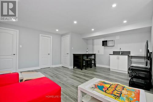 42 Ryler Way, Markham, ON - Indoor Photo Showing Other Room