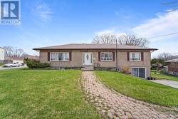 2230 BRITANNIA ROAD W  Mississauga, ON L5M 1R3