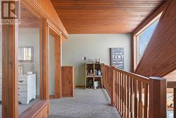 Sitting room in primary suite - 