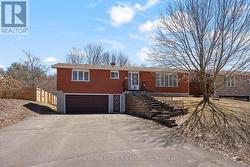 35 HARRIS CRESCENT  Whitewater Region, ON K0J 1C0