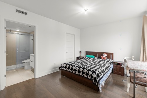 Chambre à coucher principale - 304-357 Boul. Brunswick, Pointe-Claire, QC - Indoor Photo Showing Bedroom