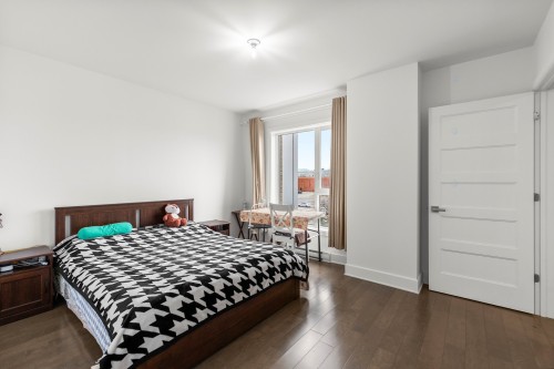 Chambre à coucher principale - 304-357 Boul. Brunswick, Pointe-Claire, QC - Indoor Photo Showing Bedroom