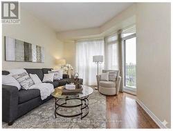 501 - 4200 BATHURST STREET  Toronto, ON M3H 6C7