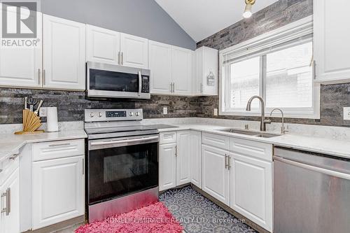 125 Hawkins Drive, Cambridge, ON - Indoor Photo Showing Kitchen With Double Sink