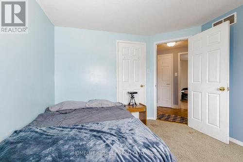 125 Hawkins Drive, Cambridge, ON - Indoor Photo Showing Bedroom