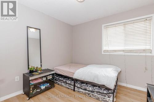125 Hawkins Drive, Cambridge, ON - Indoor Photo Showing Bedroom