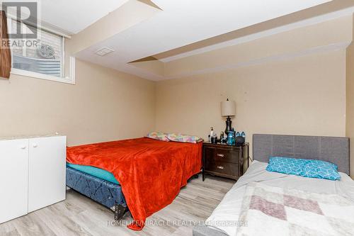 125 Hawkins Drive, Cambridge, ON - Indoor Photo Showing Bedroom
