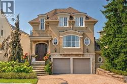 2214 HAMPSTEAD Road Oakville, ON L6H 6Y9