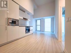 602 - 238 SIMCOE STREET  Toronto, ON M5T 0E2