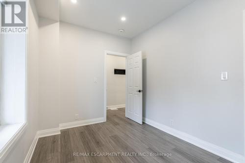 536 Cannon Street E, Hamilton, ON - Indoor Photo Showing Other Room
