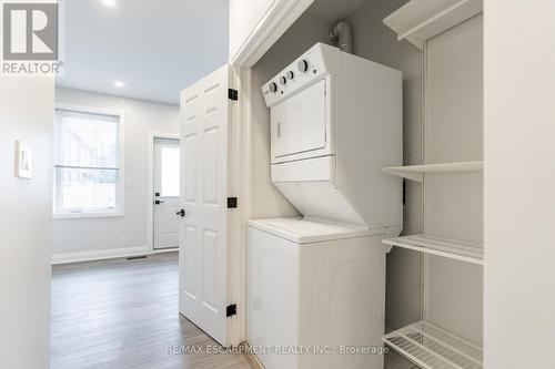 536 Cannon Street E, Hamilton, ON - Indoor Photo Showing Laundry Room
