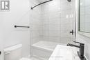 536 Cannon Street E, Hamilton, ON  - Indoor Photo Showing Bathroom 