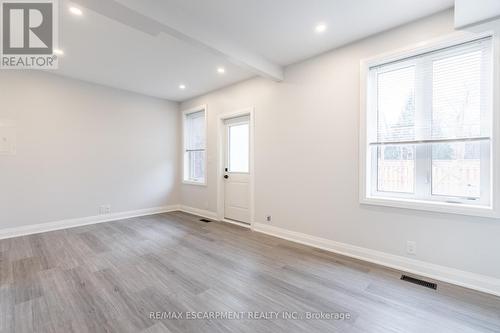 536 Cannon Street E, Hamilton, ON - Indoor Photo Showing Other Room