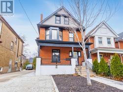 204 BALSAM AVENUE  Hamilton, ON L8M 3B8