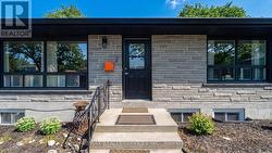 2 - 402 ELIZABETH STREET  Grimsby, ON L3M 3K8