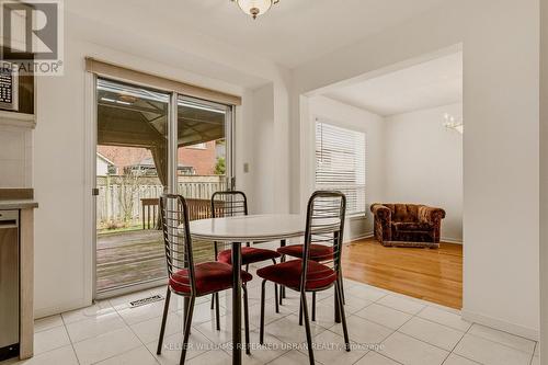 90 Lynette Drive, Hamilton, ON - Indoor Photo Showing Dining Room