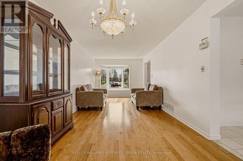 90 Lynette Drive, Hamilton, ON - Indoor Photo Showing Other Room