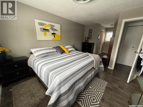 113 7Th Avenue Se, Weyburn, SK - Indoor Photo Showing Bedroom