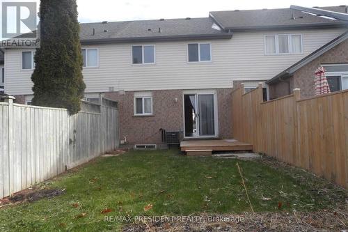 135 Activa Avenue, Kitchener, ON - Outdoor With Exterior