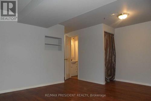 135 Activa Avenue, Kitchener, ON - Indoor Photo Showing Other Room
