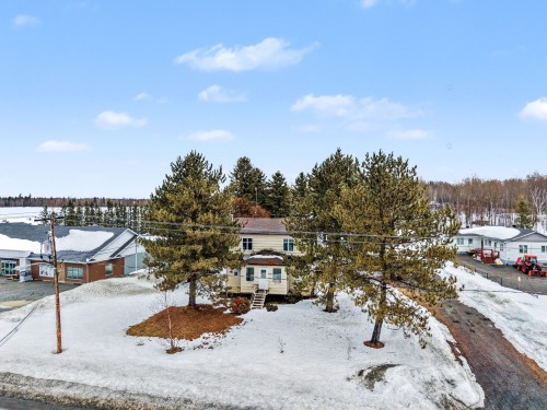 9755 Boul. Rideau  Rouyn-Noranda, QC J0Z 2X0