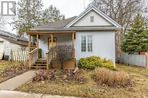 11 MACKAY AVENUE  London South (South E), ON N6J 2T5