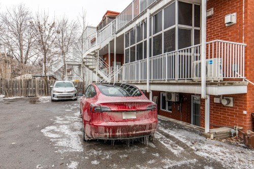 Stationnement - 9535 Rue Notre-Dame E., Montréal (Mercier/Hochelaga-Maisonneuve), QC - Outdoor
