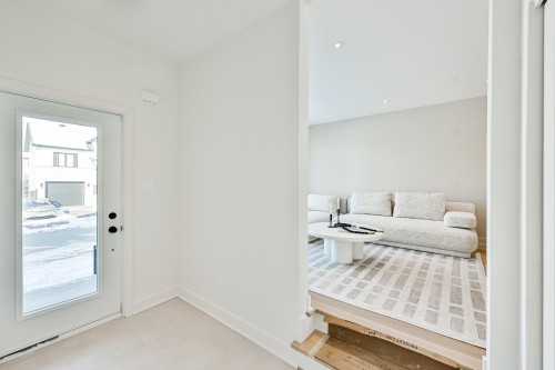 Salon - 50 Rue Des Étangs, Lanoraie, QC - Indoor Photo Showing Other Room