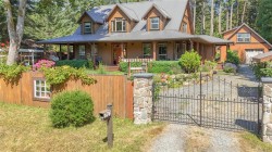 674 Gallagher Way Gabriola Island, BC V0R 1X7