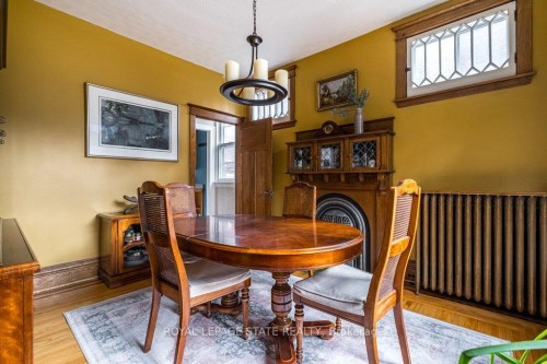 36 Eastbourne Avenue, Hamilton, ON - Indoor Photo Showing Dining Room