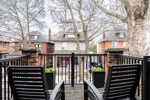 36 Eastbourne Avenue, Hamilton, ON - Outdoor