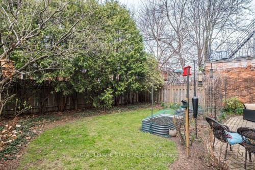 36 Eastbourne Avenue, Hamilton, ON - Outdoor