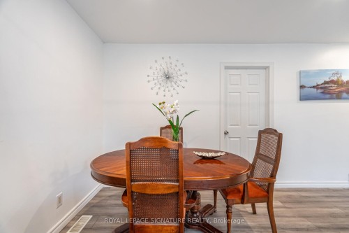 406 Tamarack Drive, Waterloo, ON - Indoor Photo Showing Dining Room