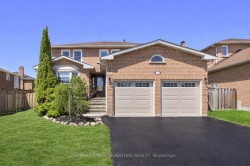 43 Falstaff Crescent  Whitby, ON L1R 1W3