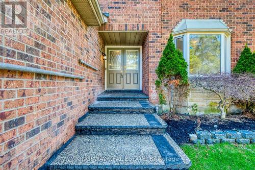 4020 Melfort Crescent, Mississauga, ON - Outdoor