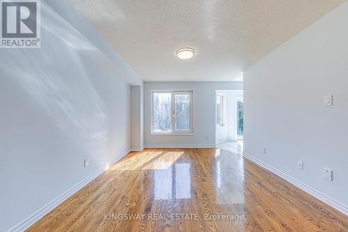 4020 Melfort Crescent, Mississauga, ON - Indoor Photo Showing Other Room