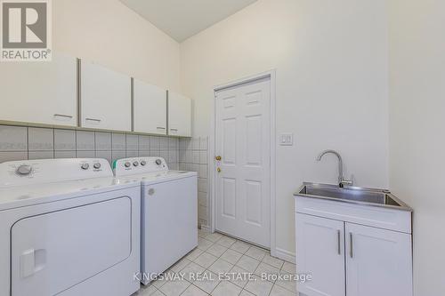 4020 Melfort Crescent, Mississauga, ON - Indoor Photo Showing Laundry Room