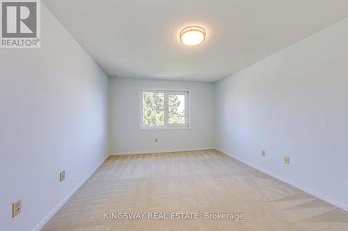 4020 Melfort Crescent, Mississauga, ON - Indoor Photo Showing Other Room