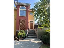 1795 Country Club Drive Unit# 229 Kelowna, BC V1V 2V9