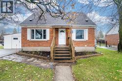 40 N ELLIS Crescent N  Waterloo, ON N2J 3N4